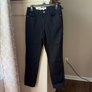 Jachs Girlfriend Women's Classic Black Straight Leg Ankle Pant